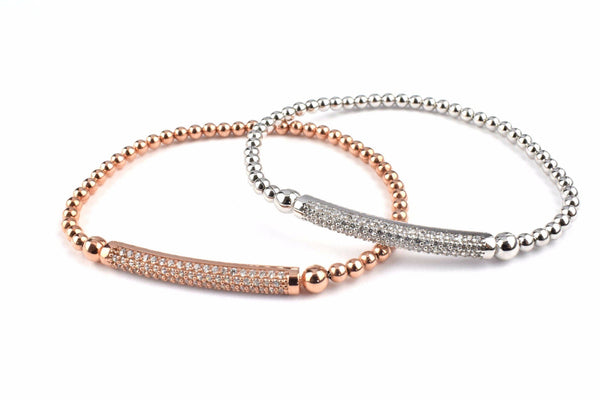 Moderne sølv eller rosaforgyldt armbånd med zirkoner